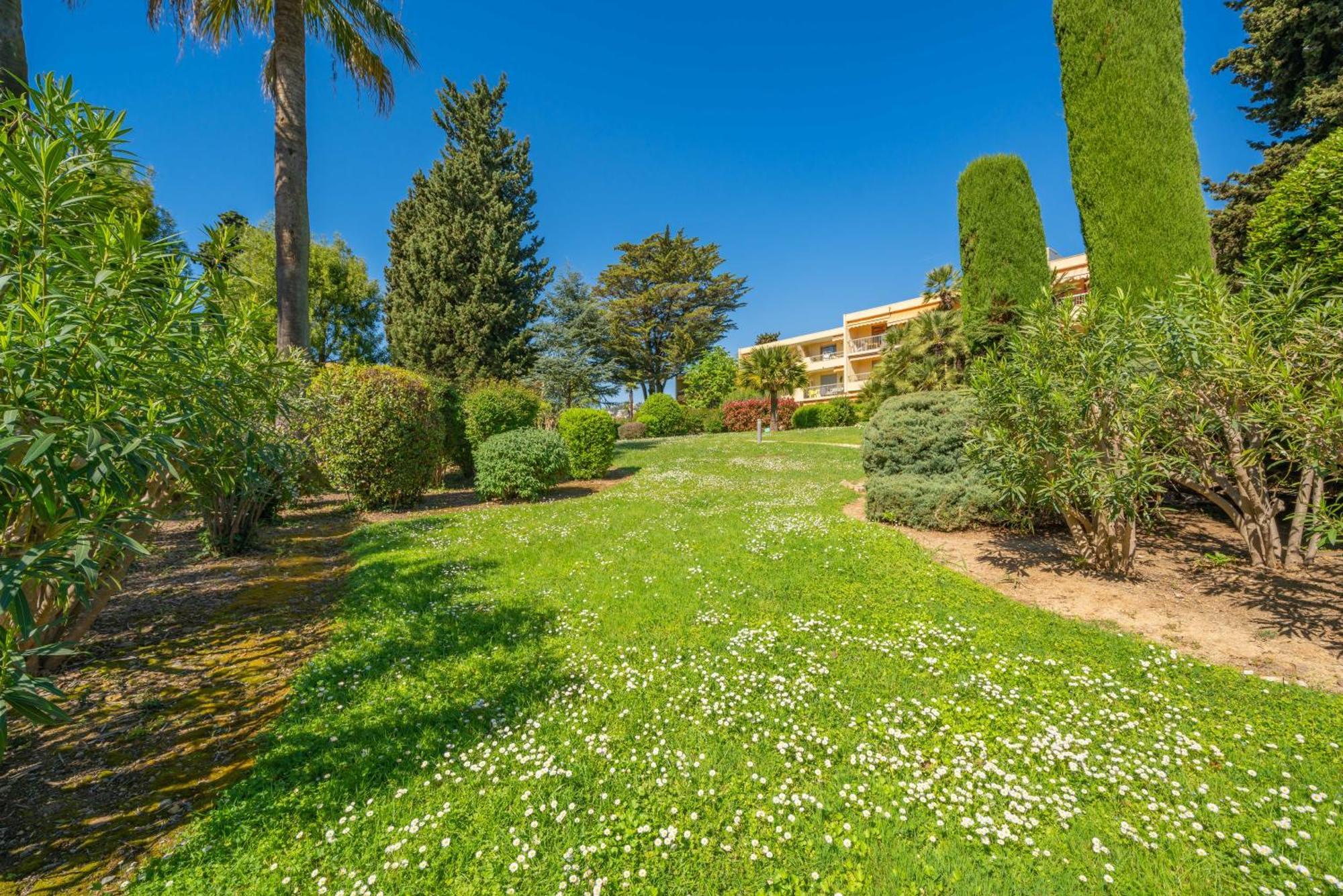 Apartment Spacieux 3 Pieces A 5 Min Des Plages Antibes